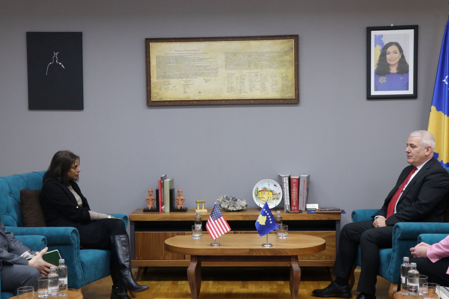  Komunikatë për media