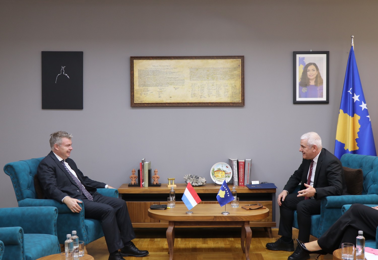 Ministri Sveçla priti në takim Shefin e Misionit të Ambasadës së Luksemburgut në Kosovë