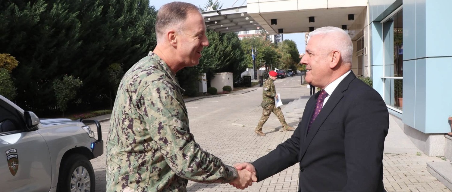 Ministri Sveçla takon komandantin e NATO-s në Napoli dhe komandantin e ri të KFOR-it në Kosovë