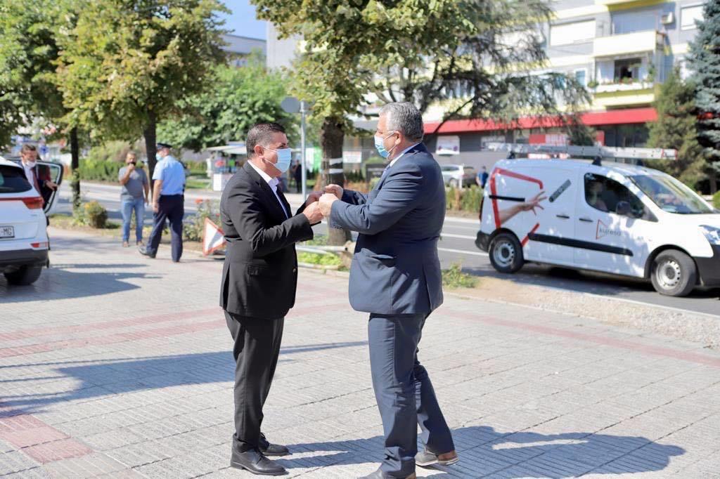 Ministri Veliu vizitoi komunën e Gjilanit