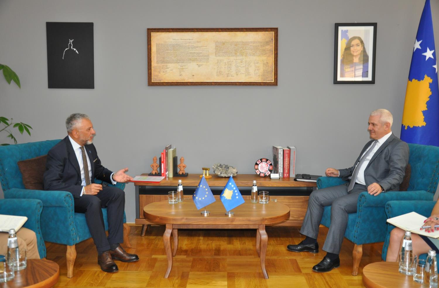 Ministri Sveçla ka pritur në takim shefin e ri të EULEX-it në Kosovë